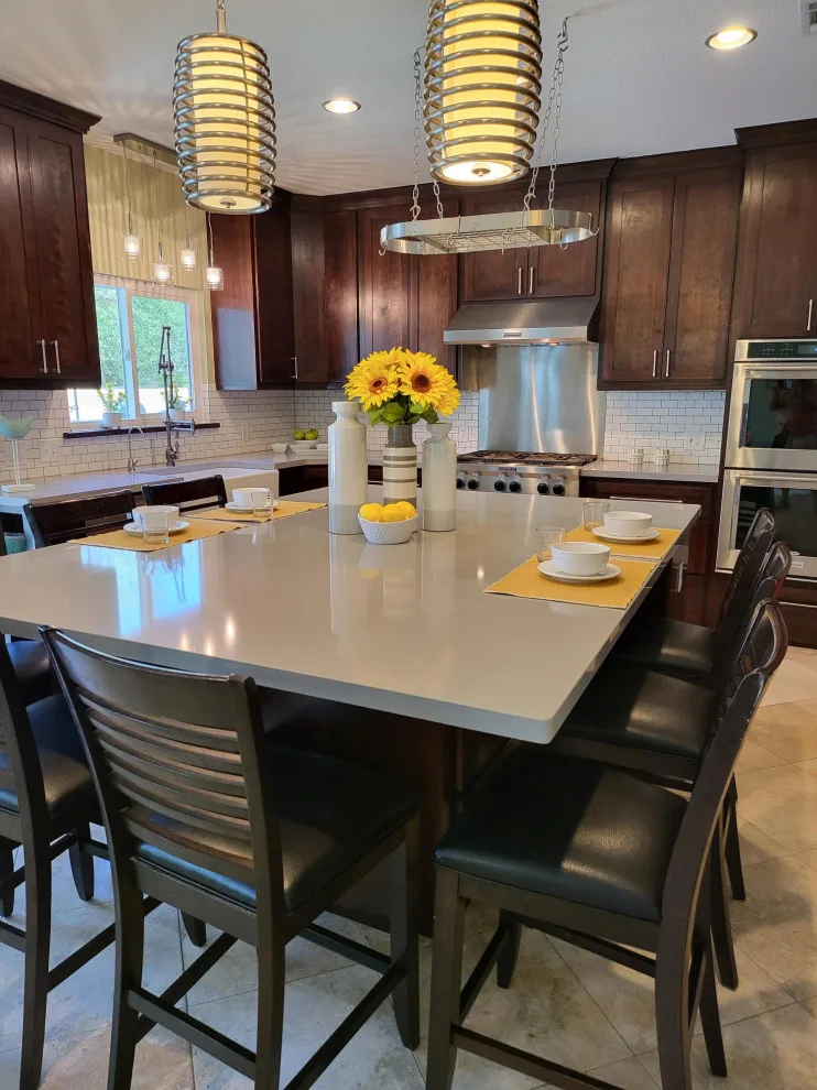 Show-Off Home LLC - Photo 6
