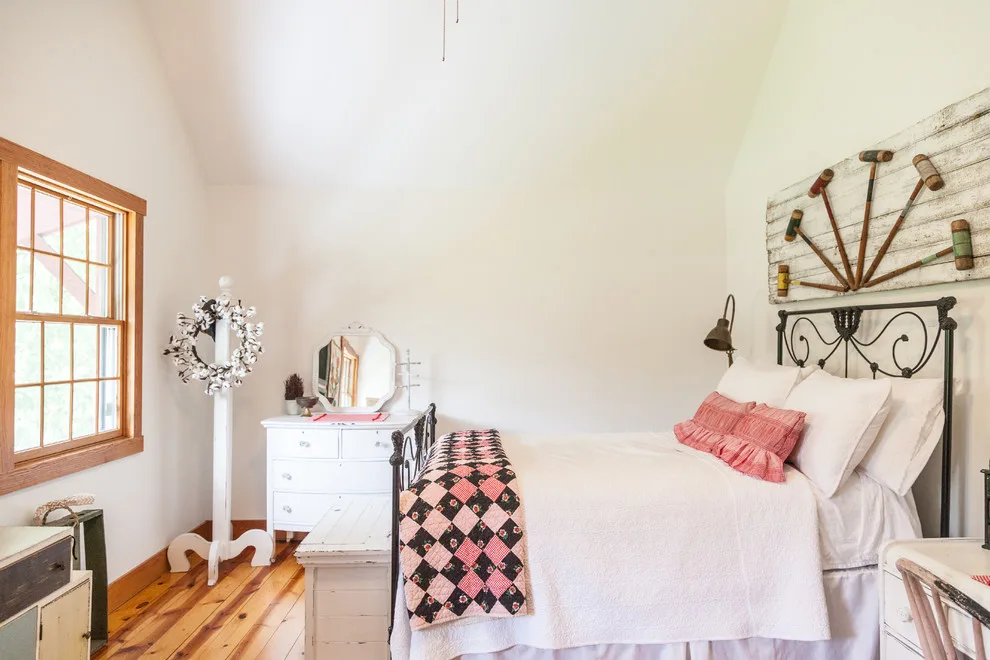Classic White Bedroom by Idea Source At Home - Photo 2