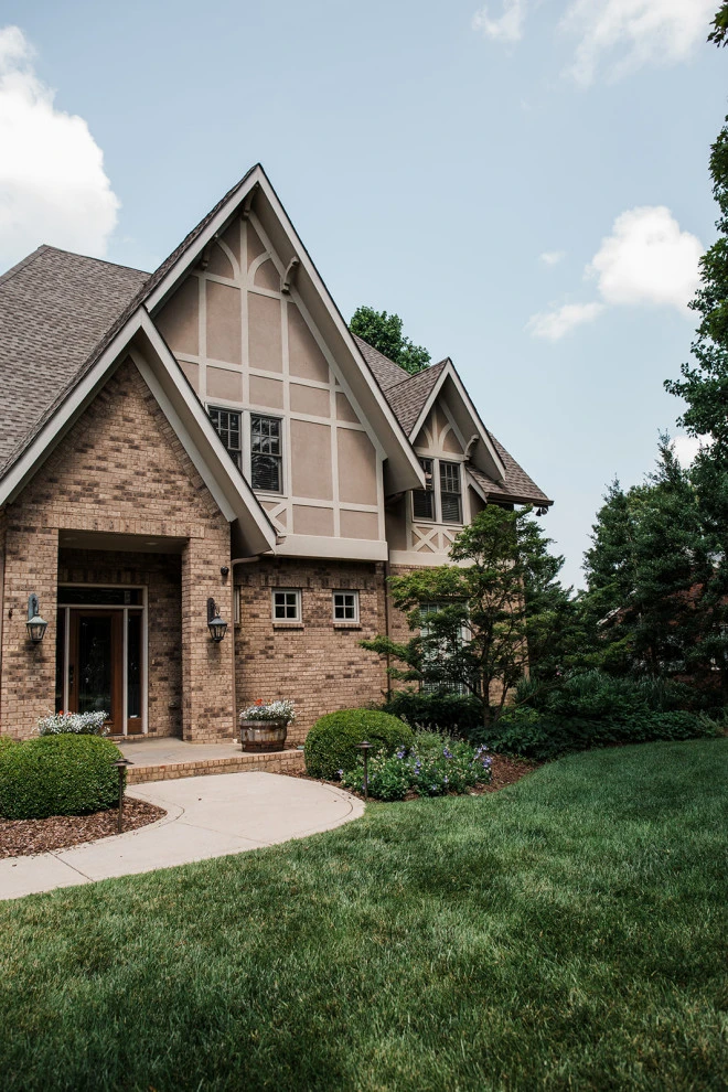 English Elegance & Hardscaping | Nashville, TN by Gardens Of Babylon Landscapes - Photo 4