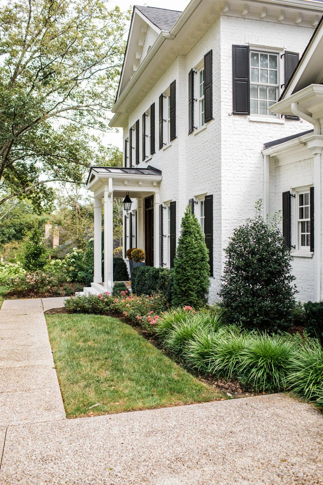 Colonial Traditional Landscaping | Nashville, TN by Gardens Of Babylon Landscapes - Photo 4