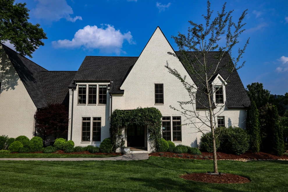 Estate Garden with Pool | Nashville, TN by Gardens Of Babylon Landscapes - Photo 16