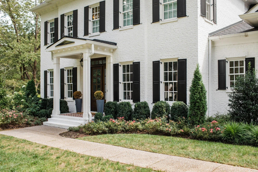 Colonial Traditional Landscaping | Nashville, TN by Gardens Of Babylon Landscapes - Photo 2
