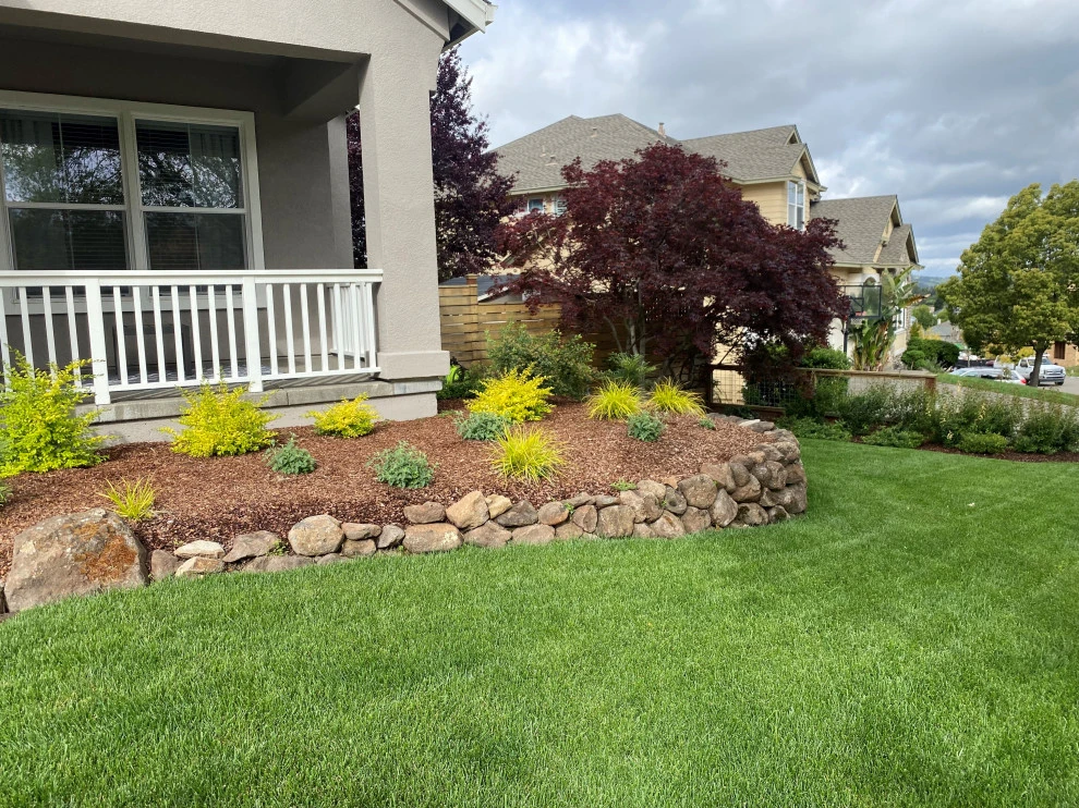 Sky Hawk Residence by Geared For Growing Landscape Services - Photo 2