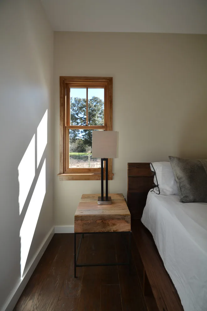 Cottage in the Hill Country by Clark Richardson Architects - Photo 6