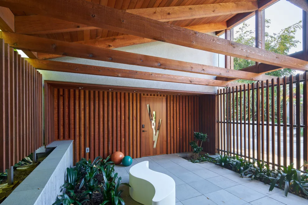 Contemporary Art Gallery Home by Marc Newman Architect - Photo 7