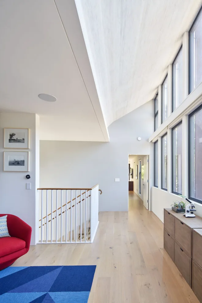 Contemporary Art Gallery Home by Marc Newman Architect - Photo 13