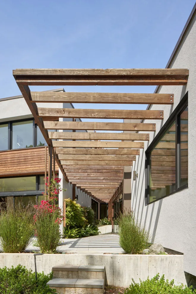 Contemporary Art Gallery Home by Marc Newman Architect - Photo 6