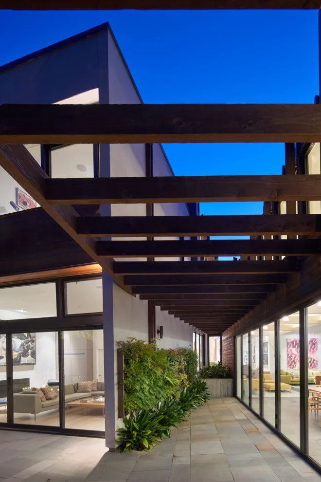 Contemporary Art Gallery Home by Marc Newman Architect - Photo 4