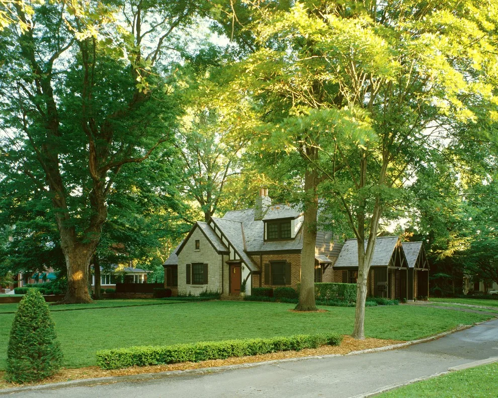 Russell Architects - Photo 3