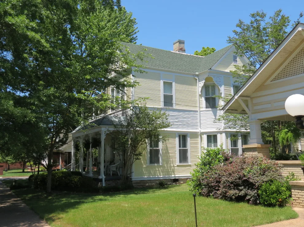 Heritage Revival by Hill & Jangaard Architects, PC - Photo 4