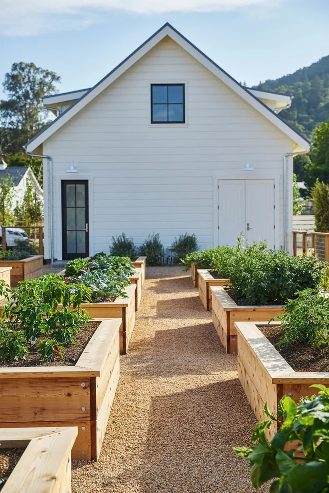 Napa Hoffman Home by Holder Parlette Architecture + Landscapes - Photo 3