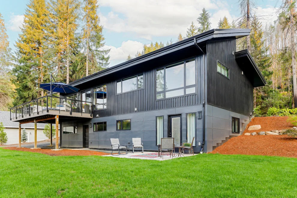 Holiday Farm Residential Reconstruction After Fire by Agate Architecture, LLC - Photo 15