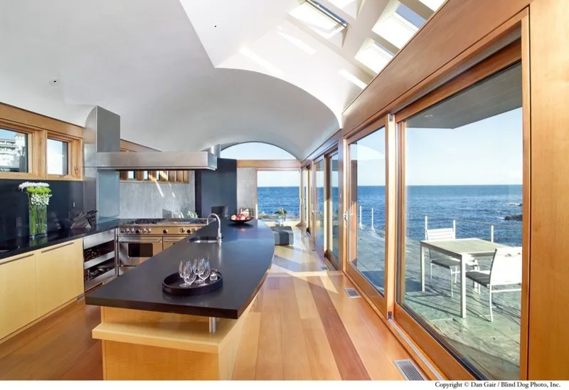 Seaside Home by Maugel DeStefano Architects - Photo 2