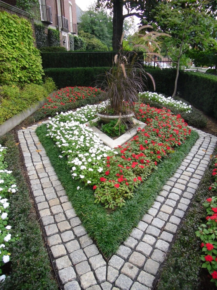 Planting Design by Green Spaces Landscaping - Photo 4