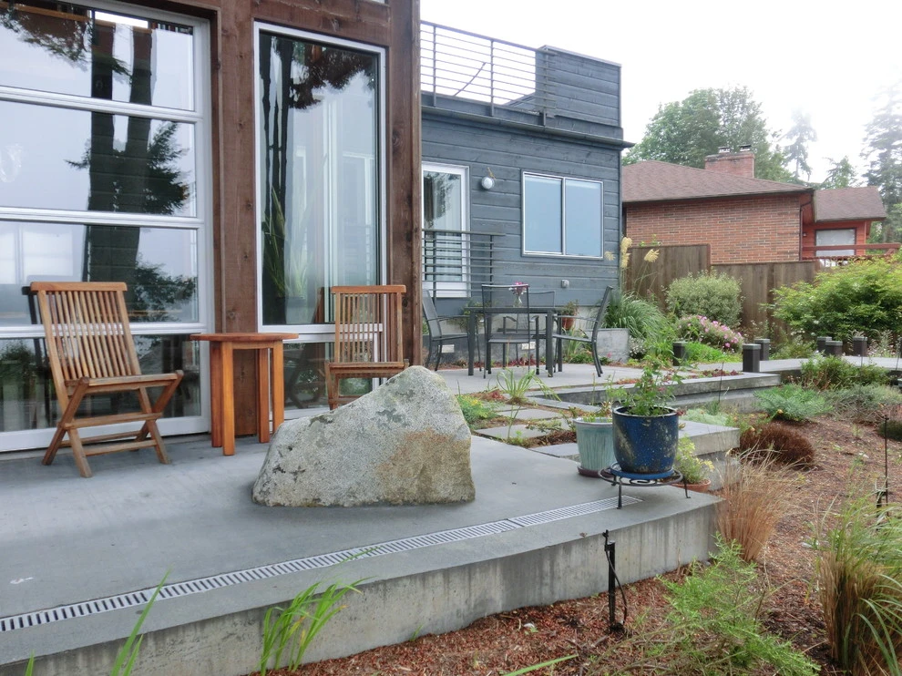 Outdoor Living Spaces by Green Spaces Landscaping - Photo 9