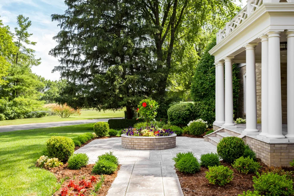 Hurstbourne, KY - Veranda by JH Designs, LLC. - Photo 4
