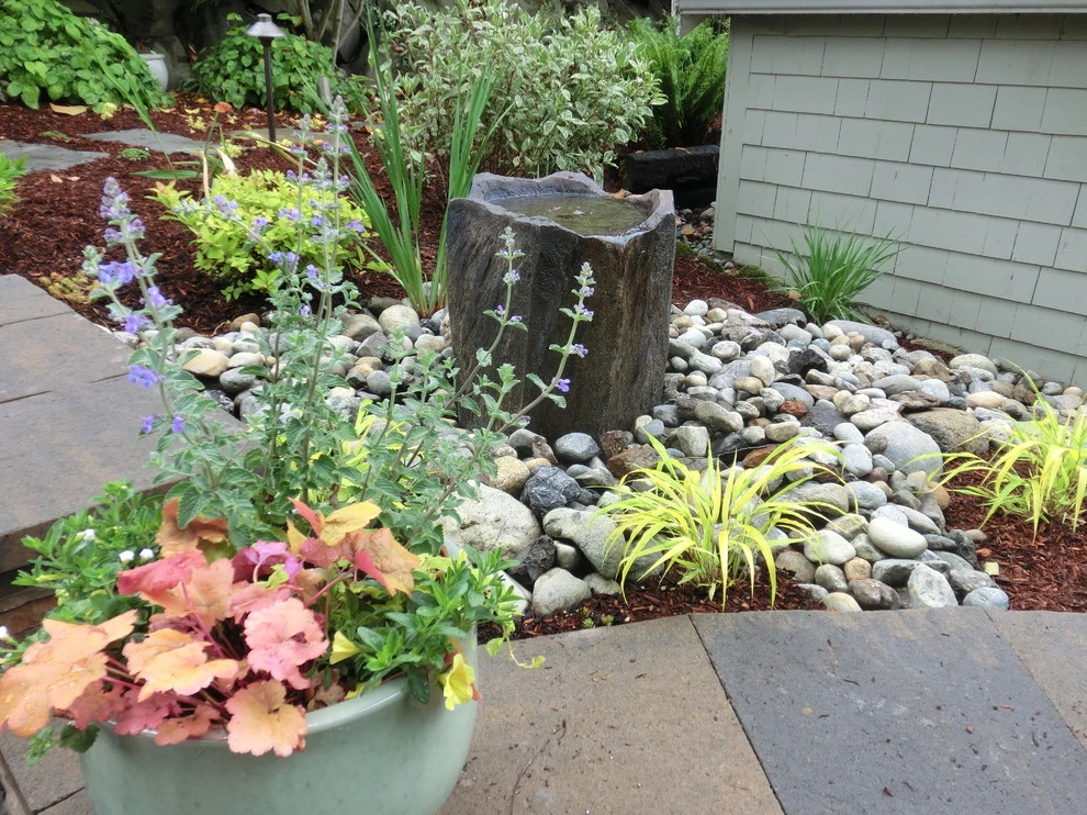 Planting Design by Green Spaces Landscaping - Photo 21