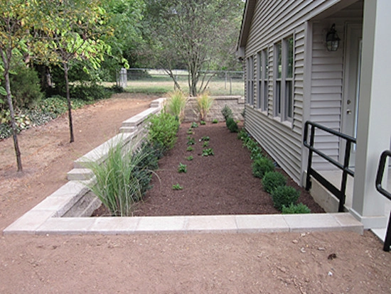 Pratt's Lawn And Landscape - Photo 2