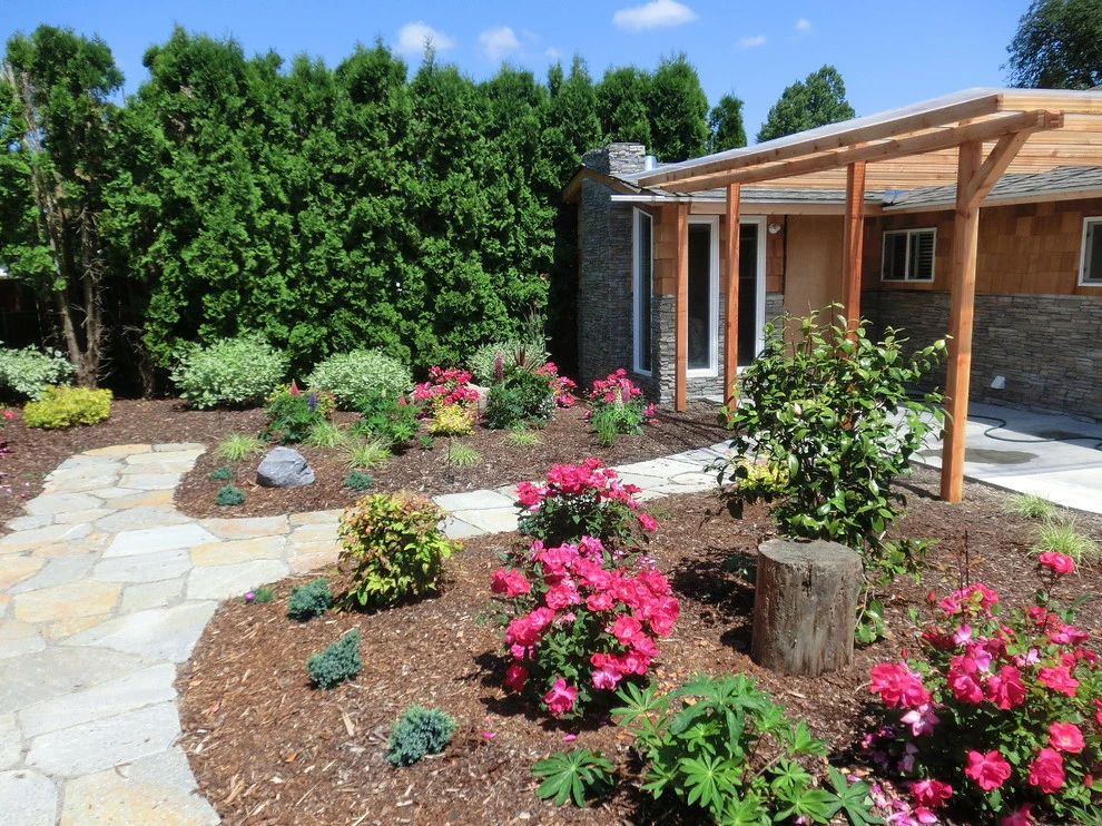 Outdoor Pergolas and Wood Structures by Green Spaces Landscaping - Photo 8