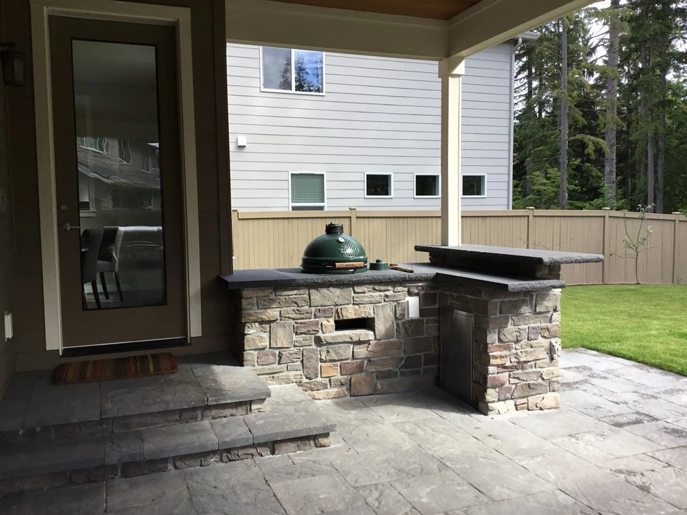 Outdoor Kitchens by Green Spaces Landscaping - Photo 5