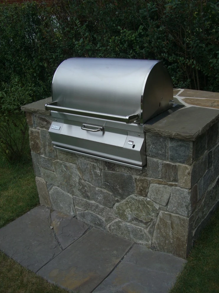 Outdoor Kitchens by Green Spaces Landscaping - Photo 3