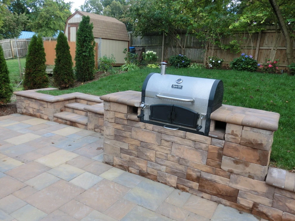 Outdoor Kitchens by Green Spaces Landscaping - Photo 8