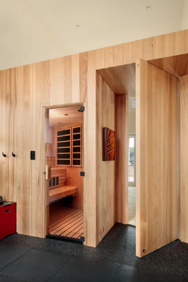 Lake Austin Island Retreat by Clark Richardson Architects - Photo 14