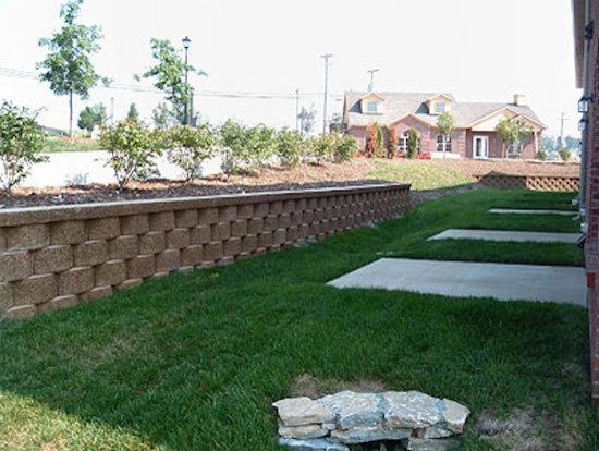 Pratt's Lawn And Landscape - Photo 7