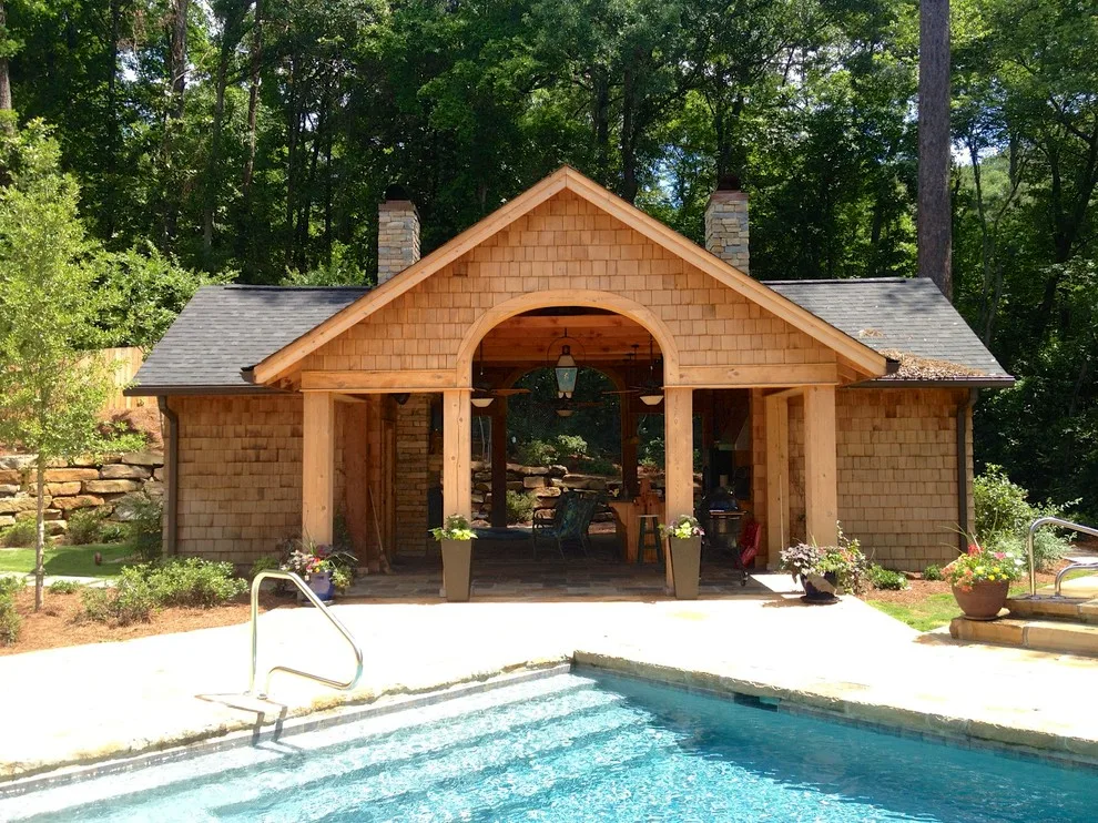 Jasper Pool House in Alabama by Blackmon Rogers Architects, LLC - Photo 3