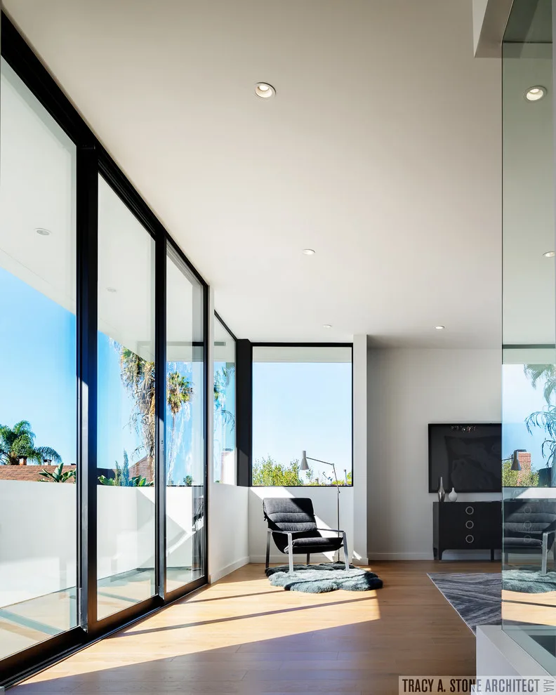 Contemporary Poolside Indoor-Outdoor Living by Tracy A. Stone Architect - Photo 6