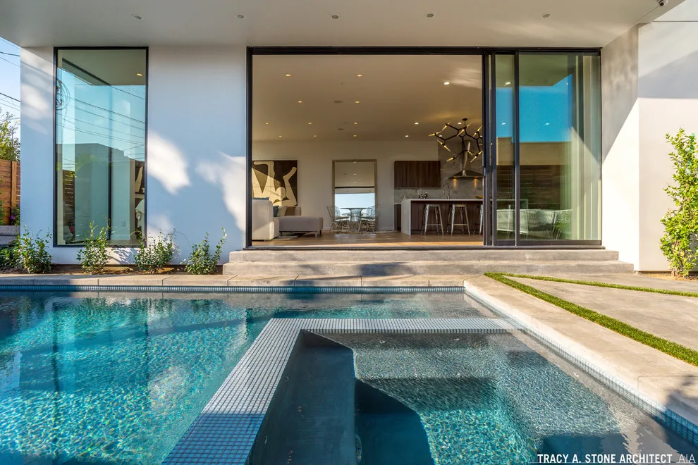 Contemporary Poolside Indoor-Outdoor Living by Tracy A. Stone Architect - Photo 9
