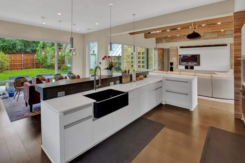 Kings Ridge by Domiteaux Garza Architecture - Photo 7