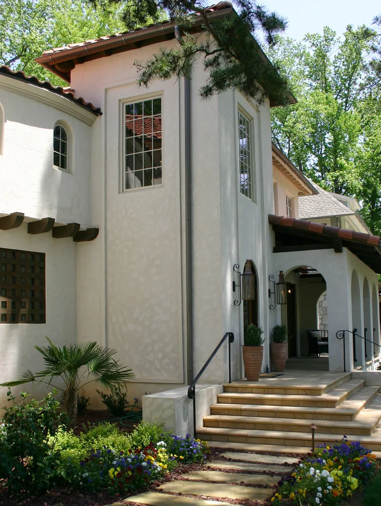 Cumberland Road Spanish Bungalow - Morningside by David C. Fowler Architecture Texas LLC - Photo 6