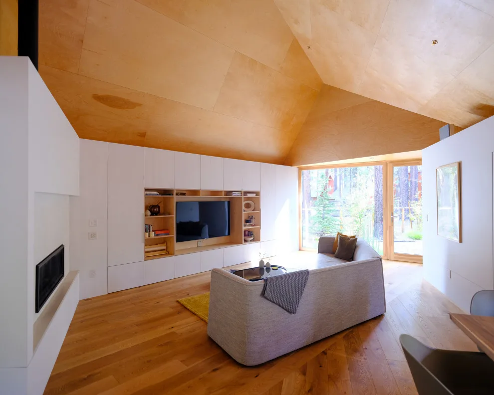 Lighthouse by Peripherie Design Studio - Photo 10