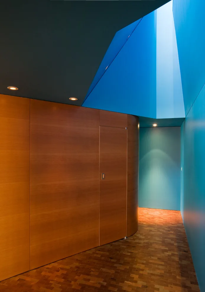 L Home by Actual Architecture Company - Photo 10