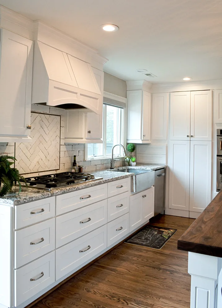 Kustom Home Design - Photo 14