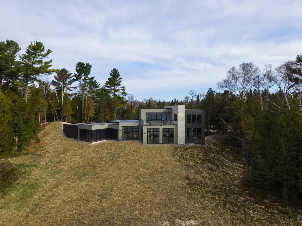 Modern Lake Michigan by Mitch Wise Design,Inc. - Photo 2