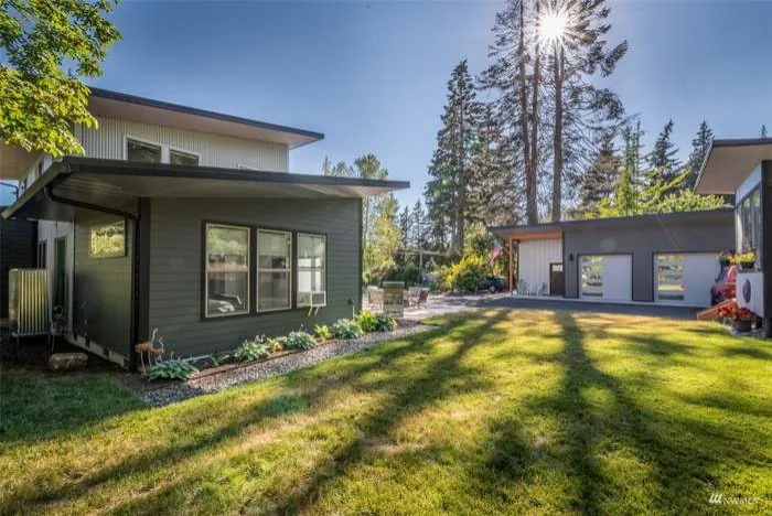 Padden Lake Home by CLT Design/Build Inc. - Photo 18