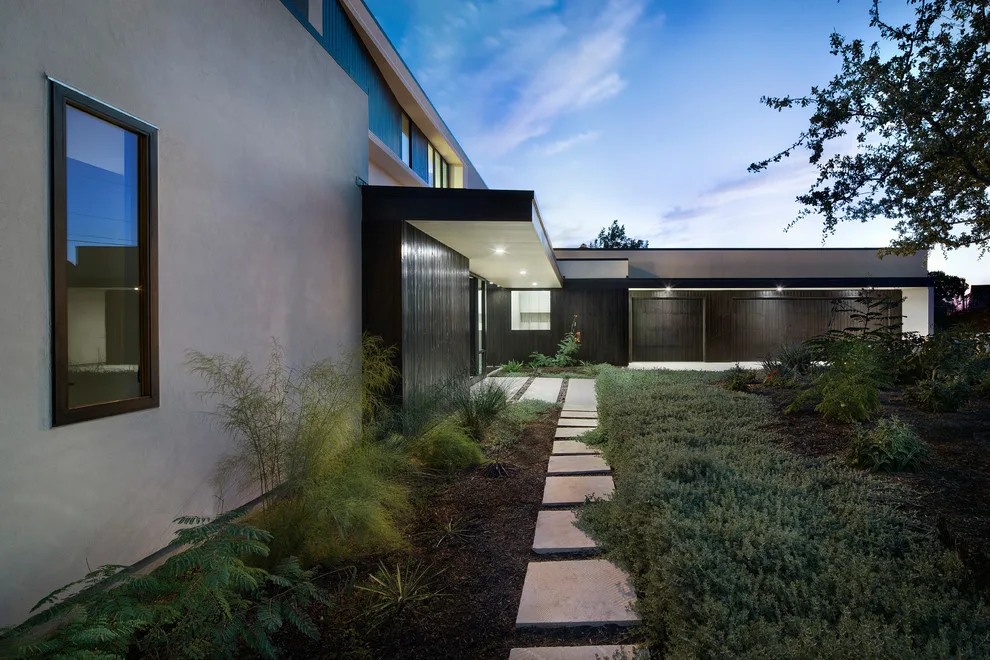 Lakeway Home by Clark Richardson Architects - Photo 4