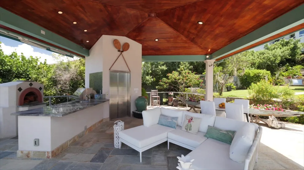 LANIKAI LUXURY RESIDENCE by William J. Benjamin, AIA | Lux Homes Hawaii - Photo 3