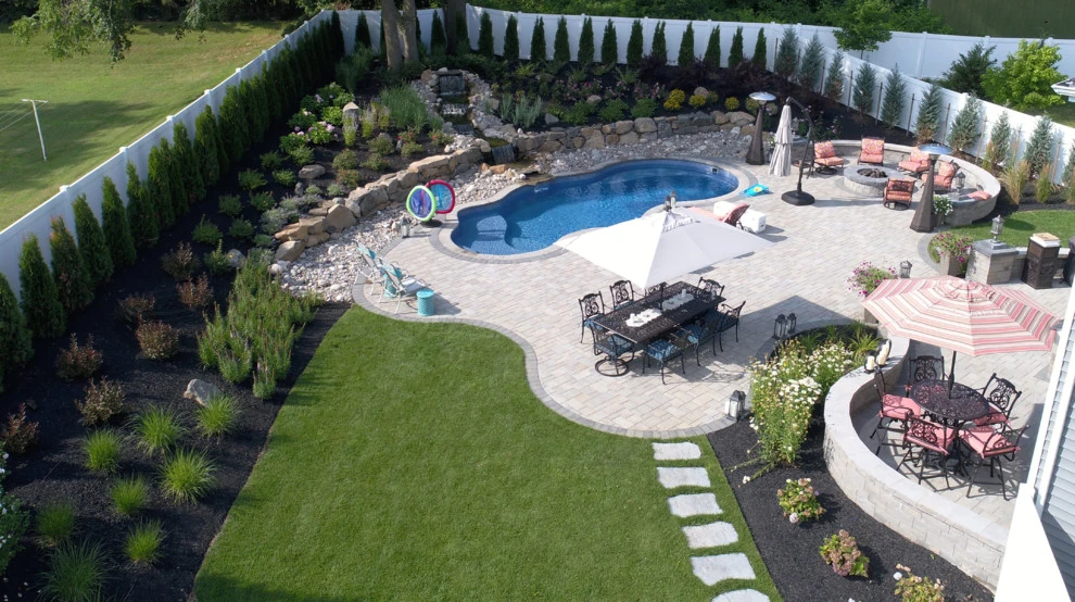 Bordentown, NJ by Doerler Landscape & Hidden Springs Irrigation - Photo 2