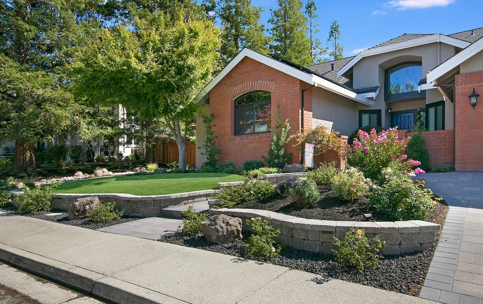 Backyard Entertaining Paradise by DPG Pavers And Design - Photo 4