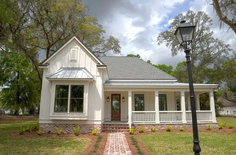 Southern Cottage Retreat by Esposito Design - Photo 3