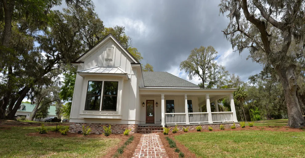 Southern Cottage Retreat by Esposito Design - Photo 18