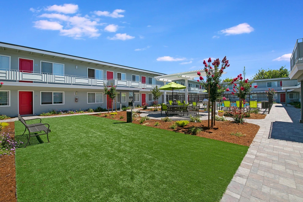 Resort Feel Apartment Upgrade by DPG Pavers And Design - Photo 9