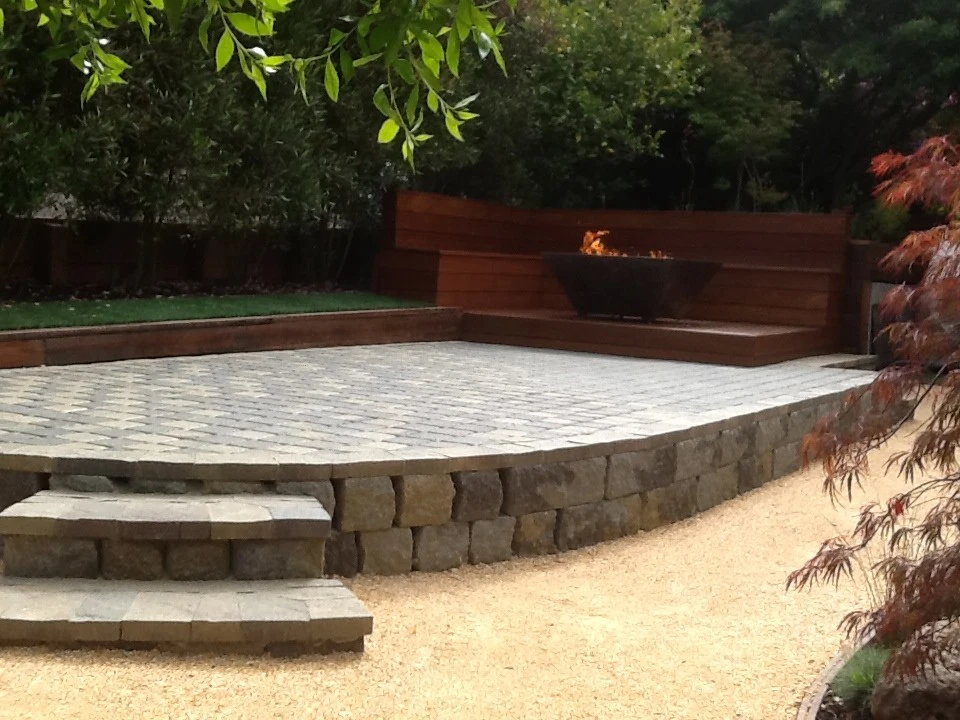 Modern San Francisco Backyard by DPG Pavers And Design - Photo 4