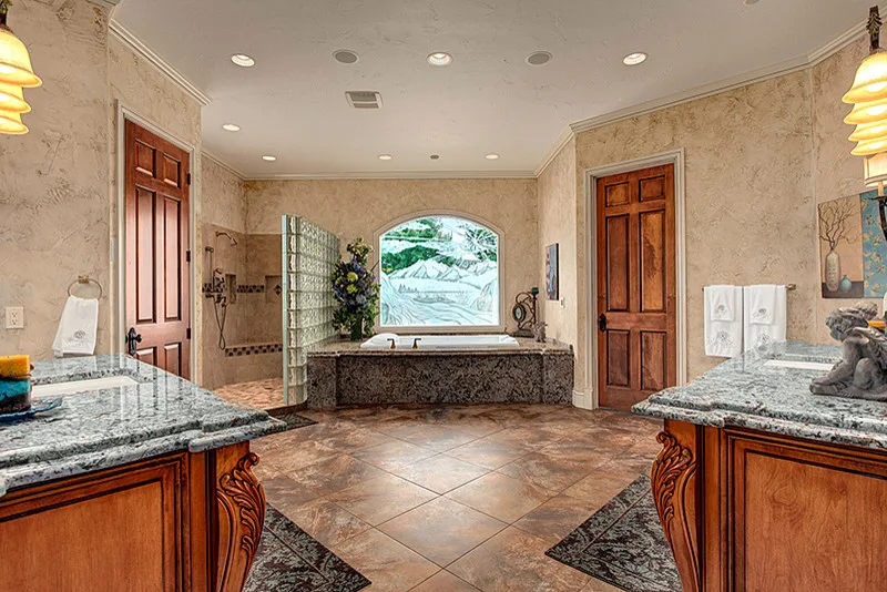 Regal by Complete Design Inc. - Photo 13