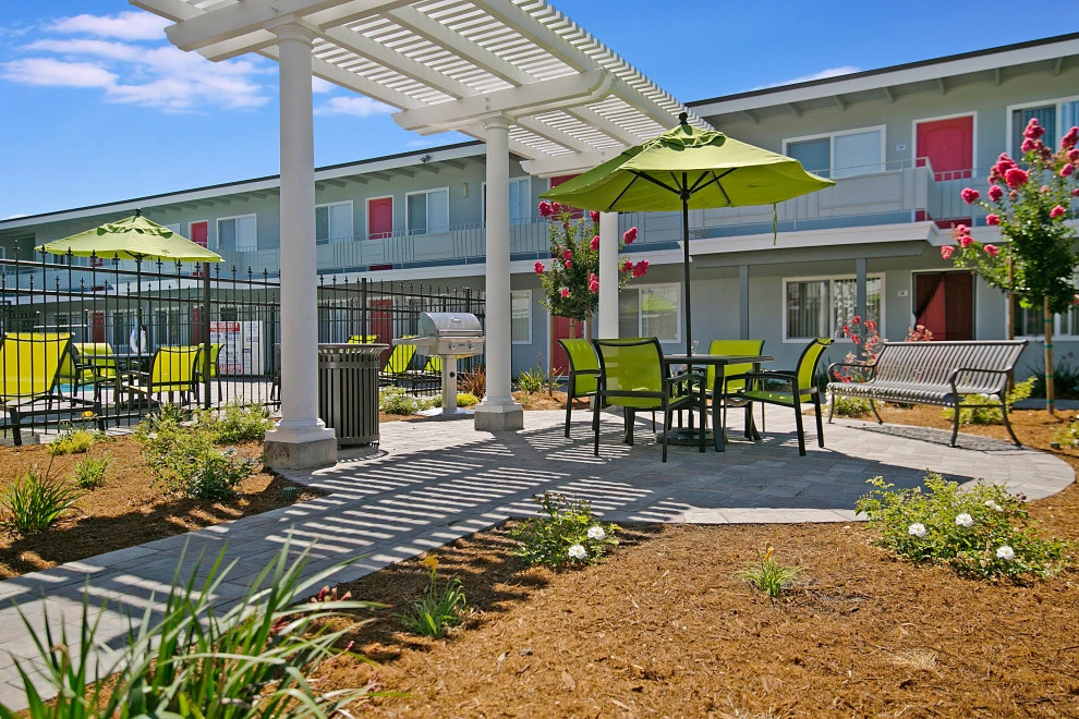 Resort Feel Apartment Upgrade by DPG Pavers And Design - Photo 26