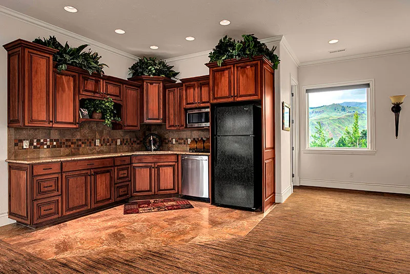 Regal by Complete Design Inc. - Photo 3