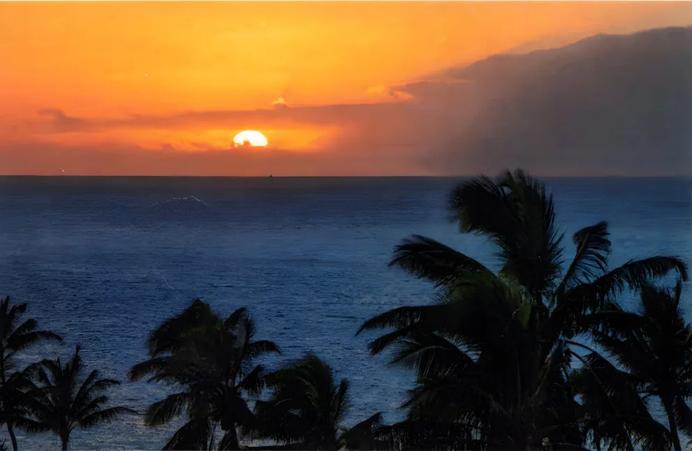 HAWAII KAI SIGNIFICANT RENOVATION by William J. Benjamin, AIA | Lux Homes Hawaii - Photo 6